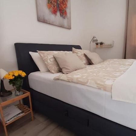 Apartmani Alma Pula Exterior foto